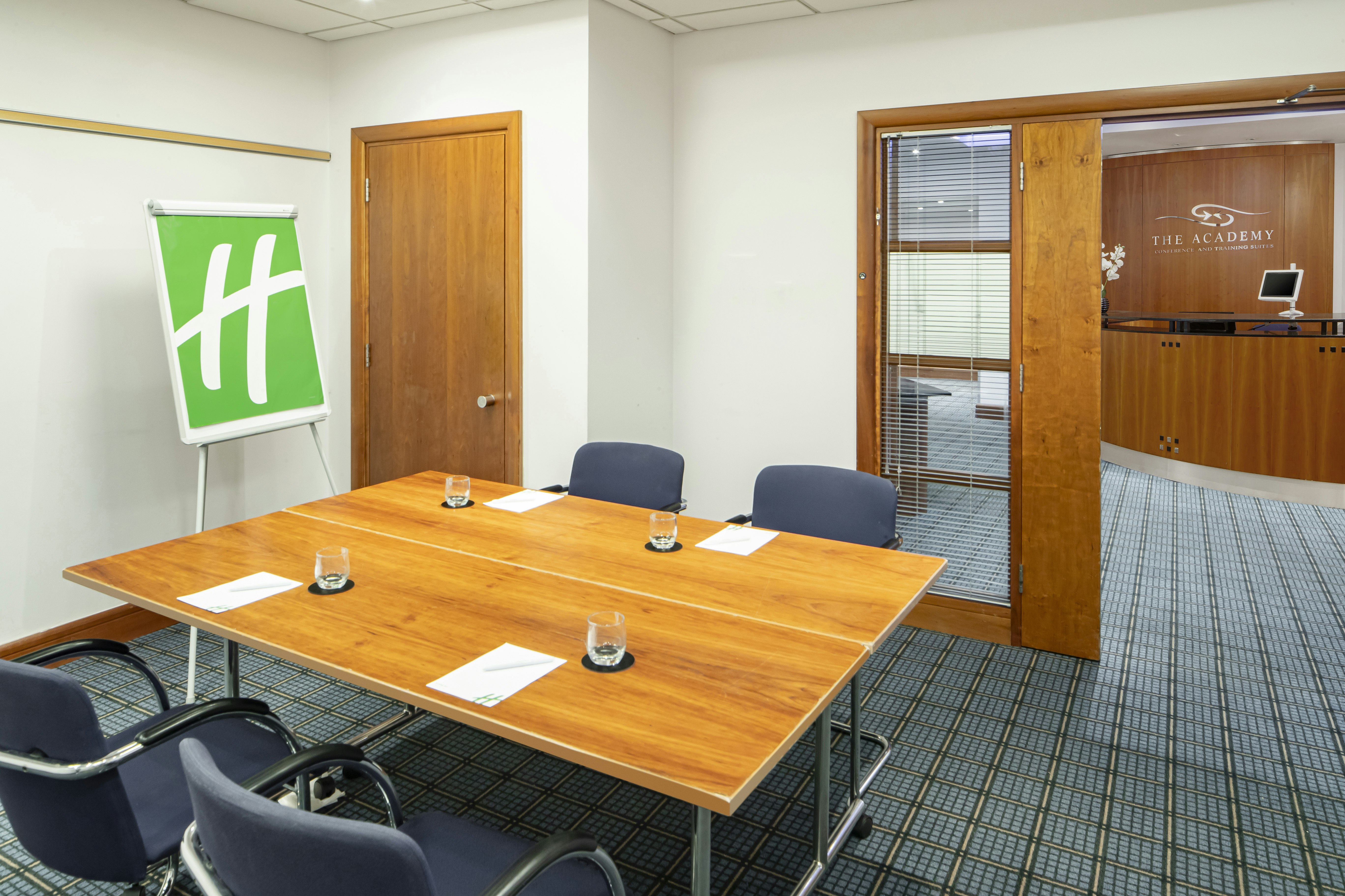 HOLIDAY INN BASINGSTOKE 37/45