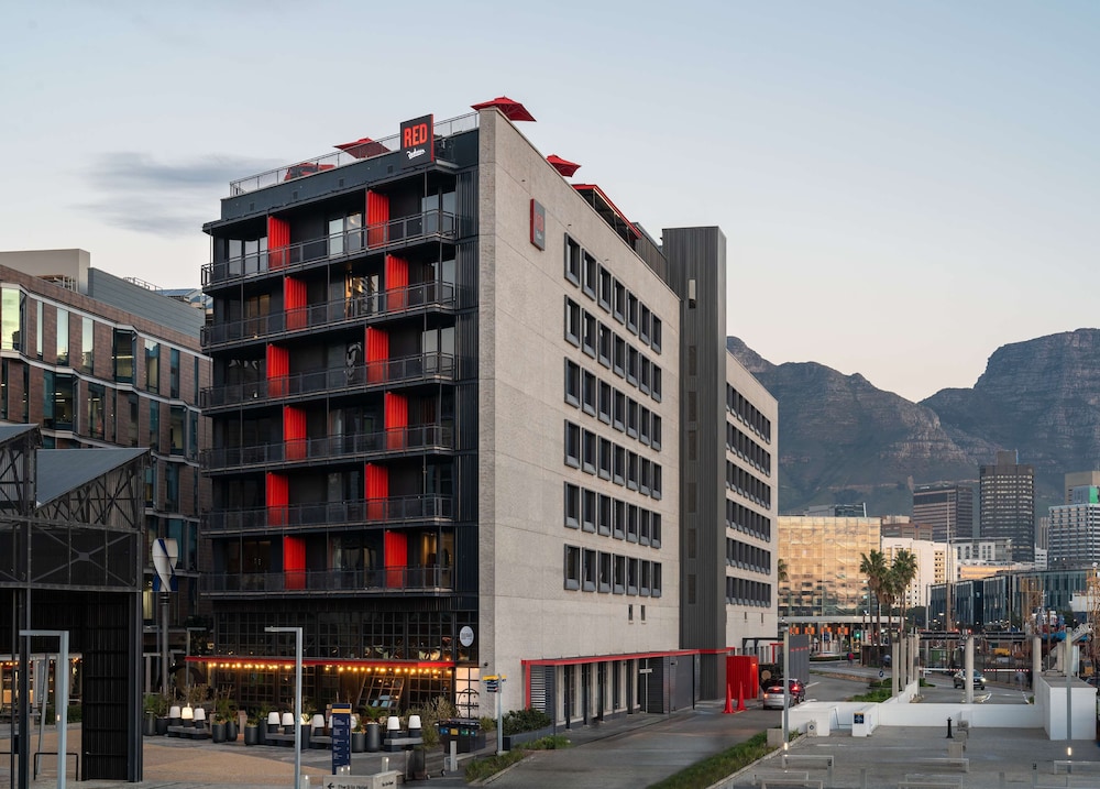 Radisson RED Cape Town V&A Waterfront 5/49