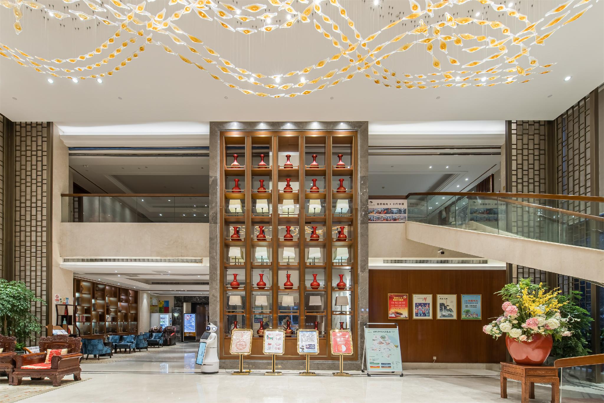 Dongfang Mingzhu Hotel 11/24