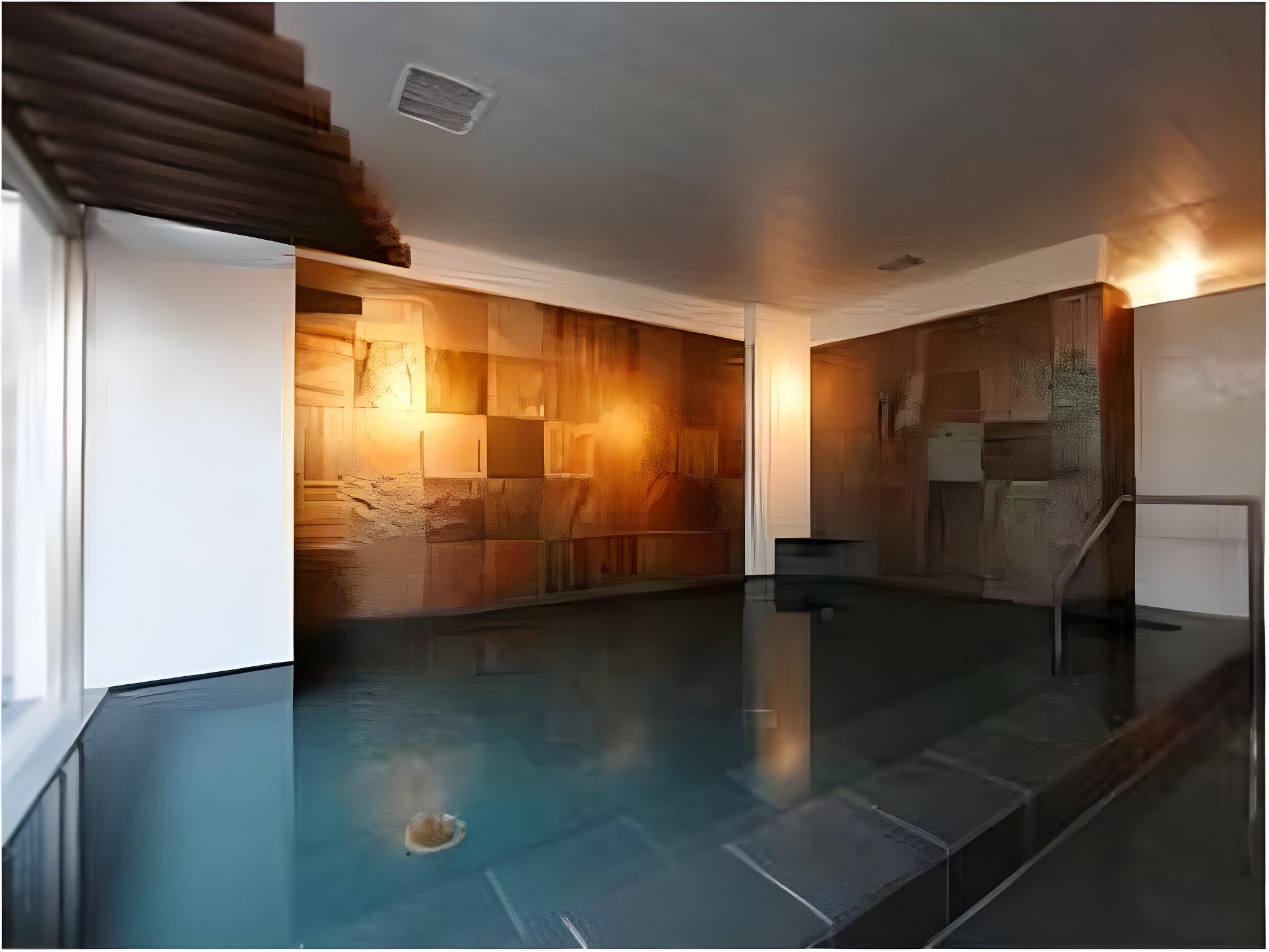 Hotel Crest Ibaraki 11/13