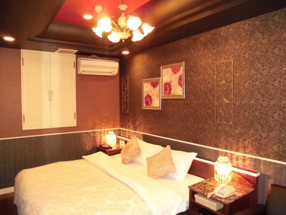 STANDARD, KING BED