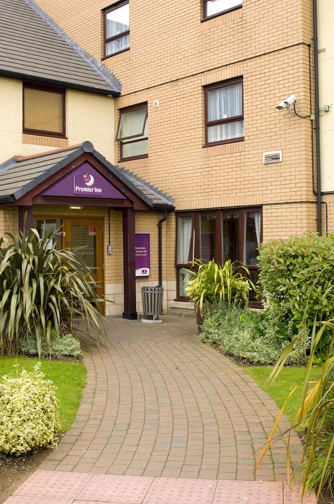 Premier Inn Rugby North (M6 Jct1) 24/27