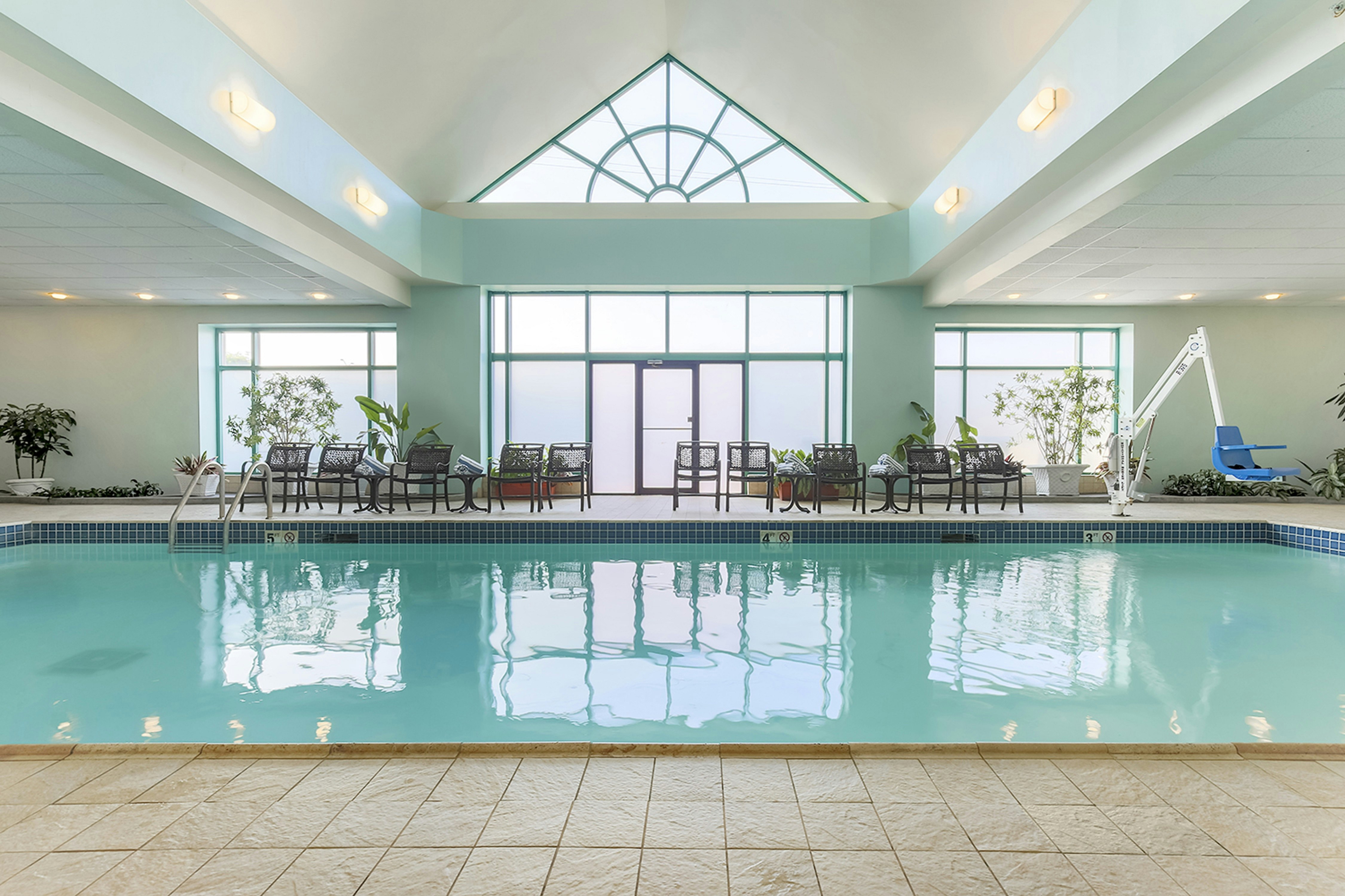 Embassy Suites By Hilton Chicago Lombard Oak Brook 22/53