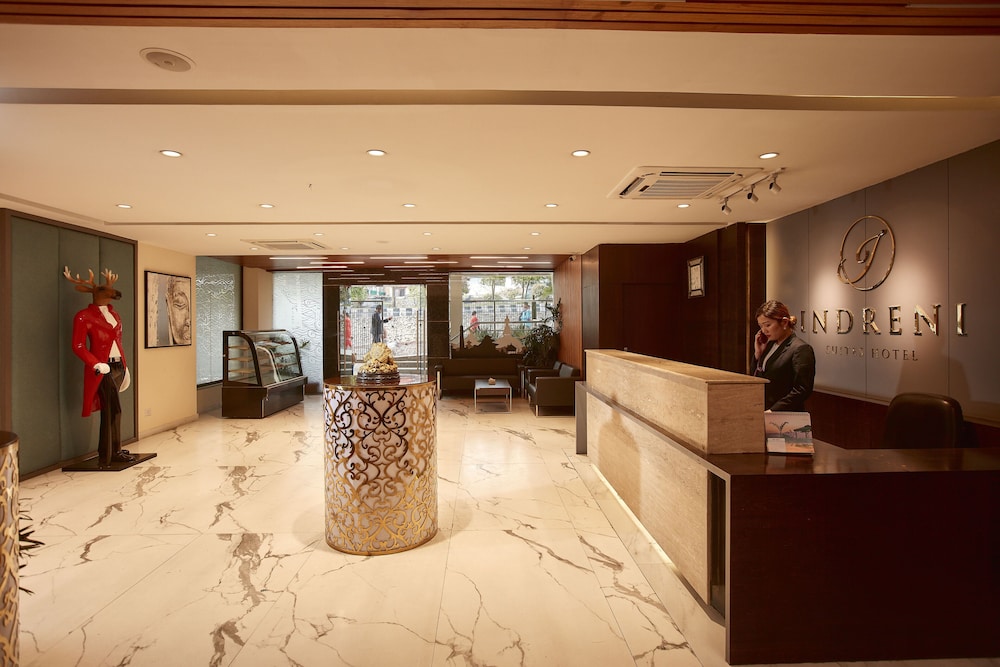 Indreni Suites Hotel 5/36