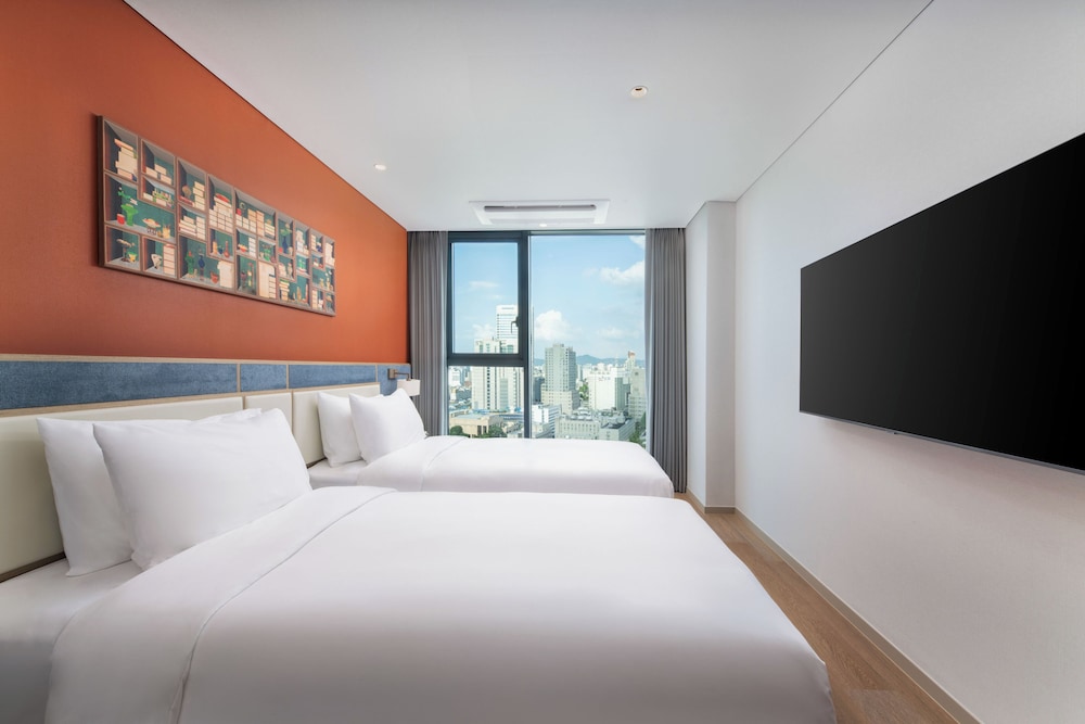 Classic, Twin Beds
