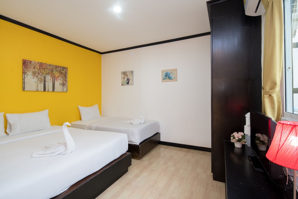 Royal Beach Residence 24/50