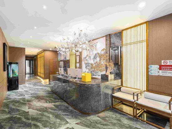 Chonpines Hotel (Beijing Wangfujing Nanluoguxiang Store) 11/33