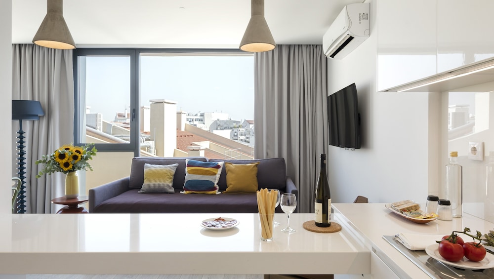 Lisbon Serviced Apartments Parque 21/66
