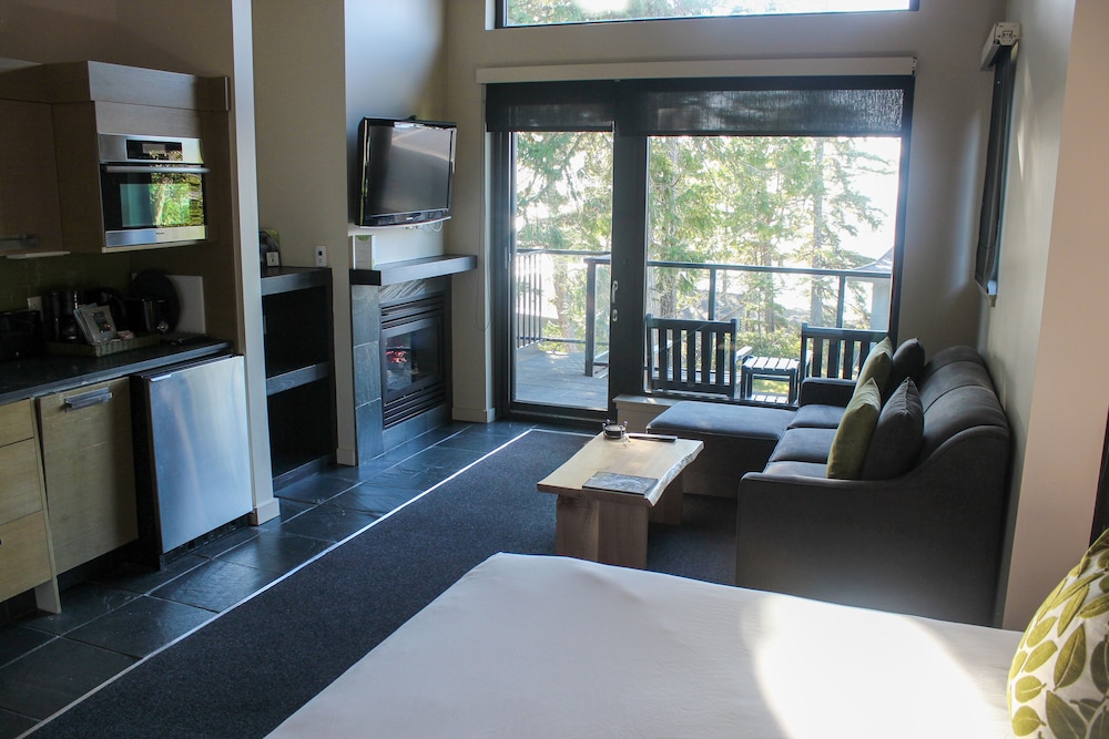 Black Rock Ocean Front Resort 38/69