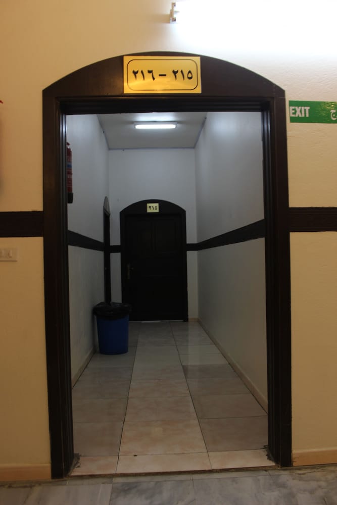 العييري للوحدات السكنية 4(Al Eairy Furnished Apartments - Al Bahah 4) 13/40
