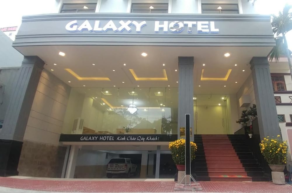 Galaxy Hotel 3/33