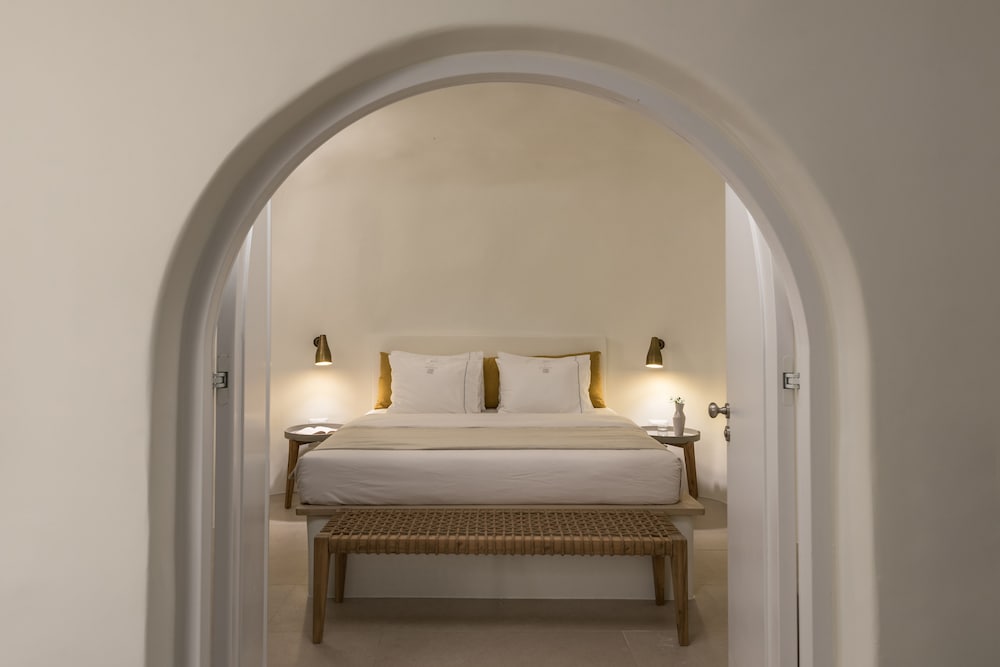 Oia Castle Luxury Suites by Art Maisons 11/50