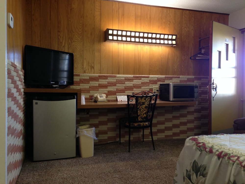 Siesta Motel 30/41
