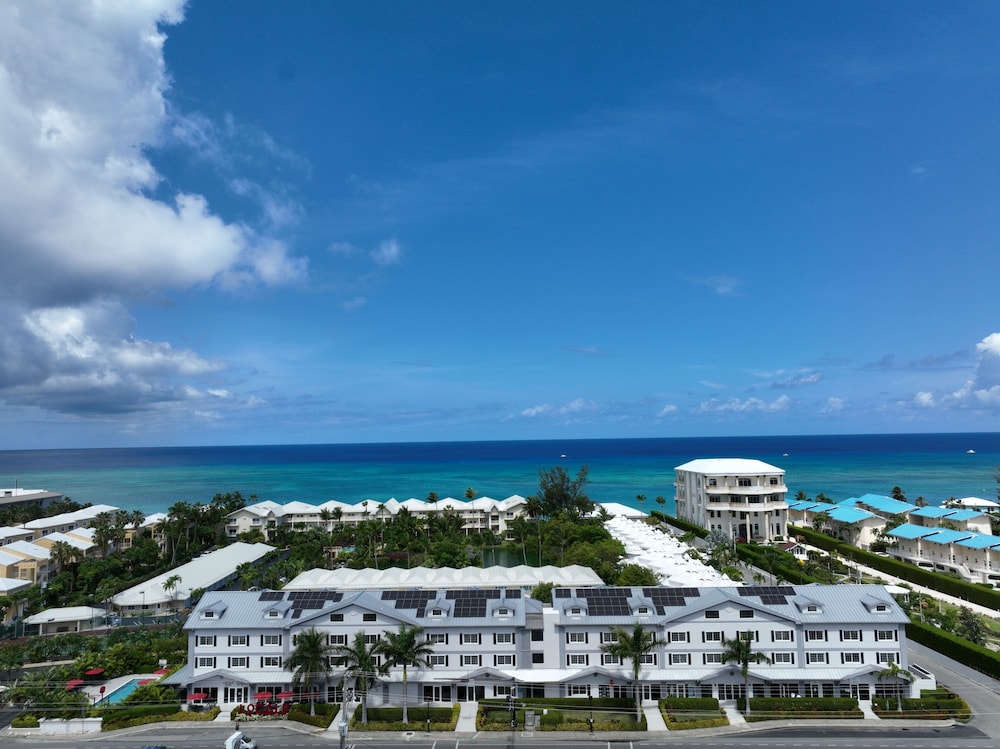 The Locale Hotel Grand Cayman 31/39