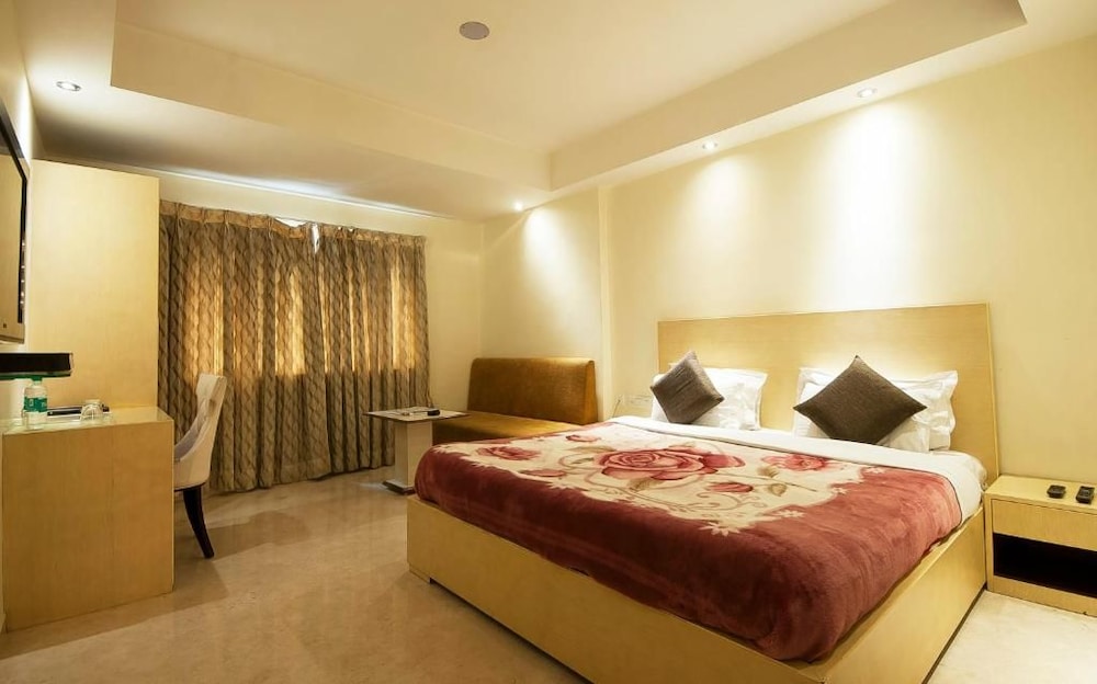 Mayur Hotel 12/49