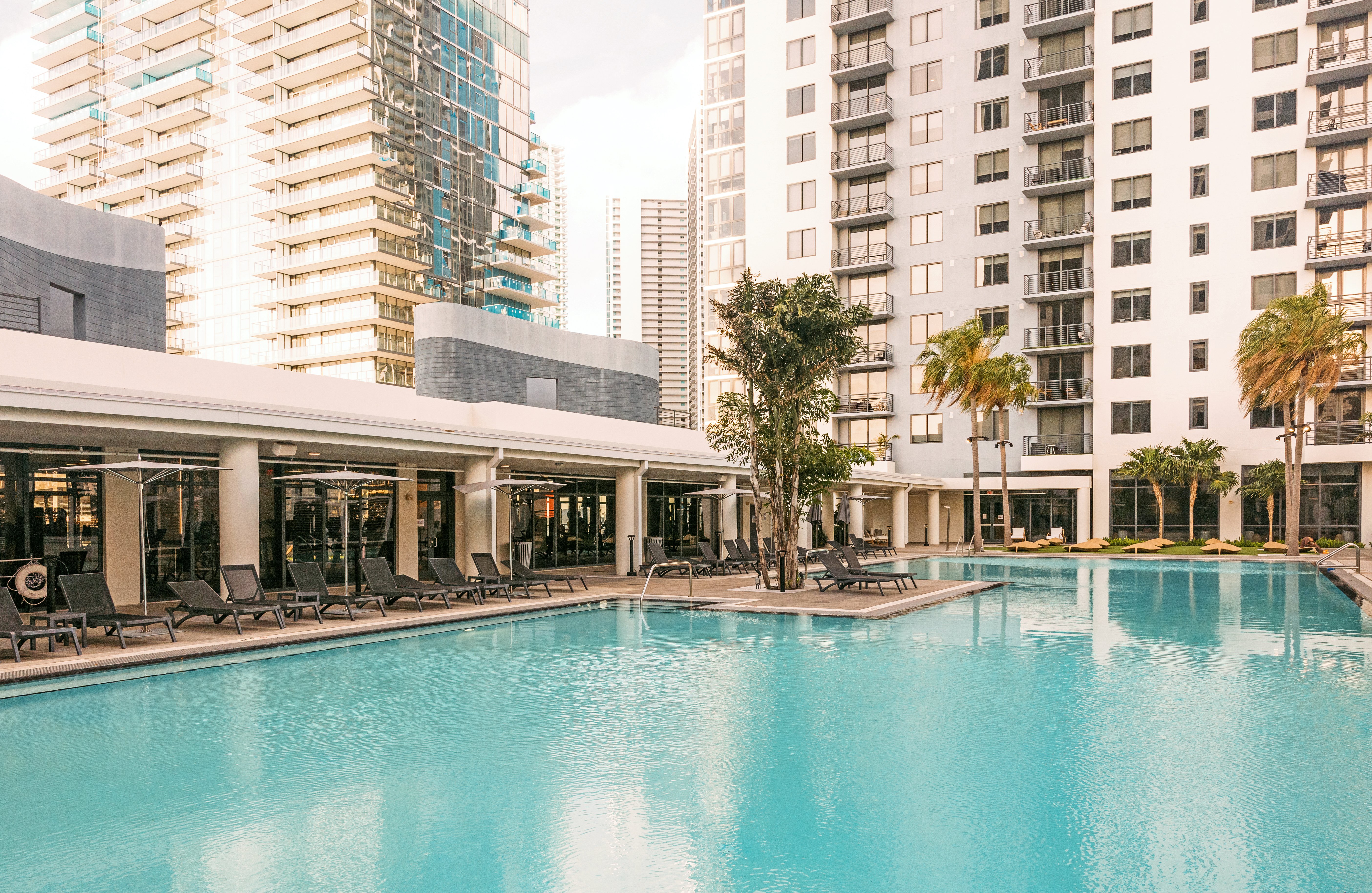 Flow Miami Hotel 2/20