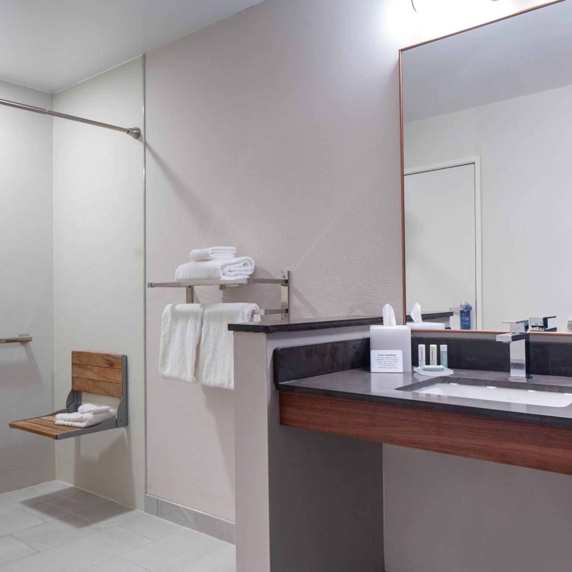 Fairfield Inn & Suites by Marriott Ashtabula 32/32