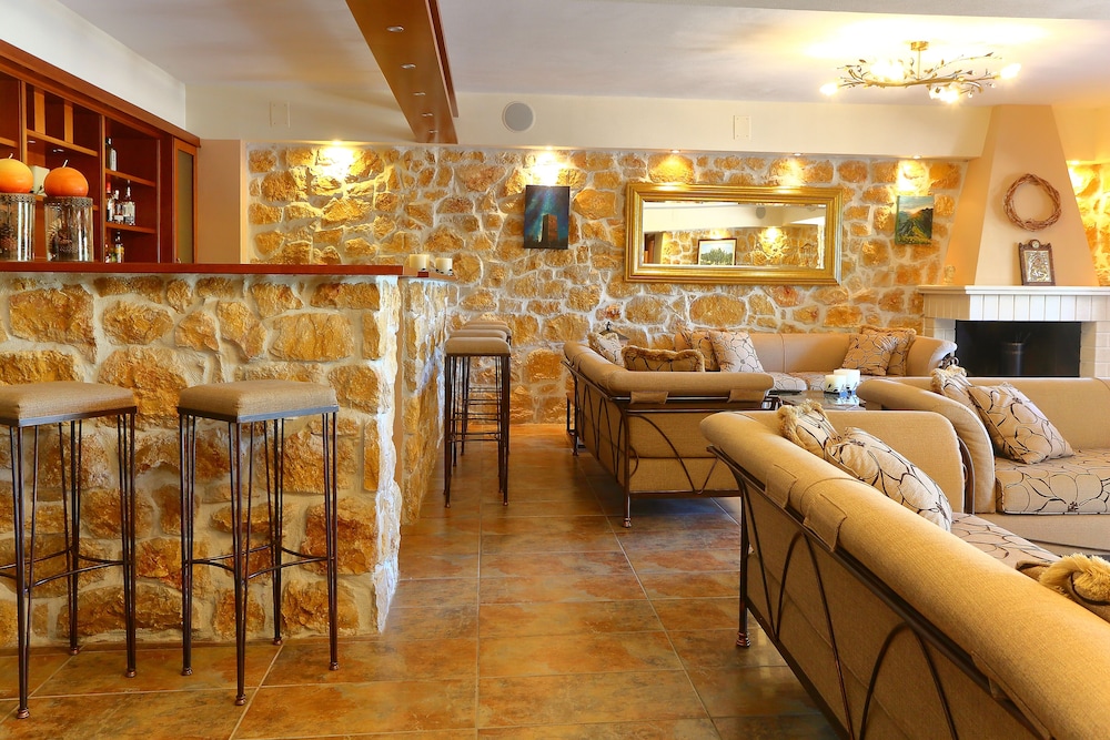 Vathi Hotel 22/50