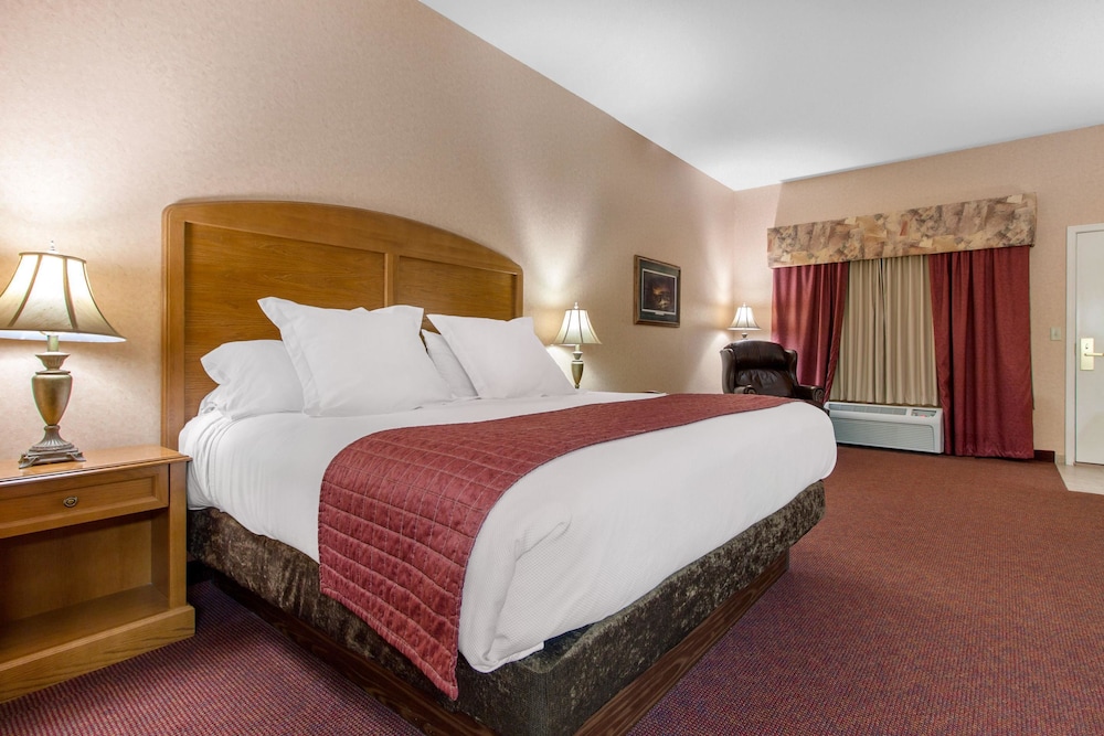 Norfolk Lodge Suites Ascend Hotel Collection 15/32