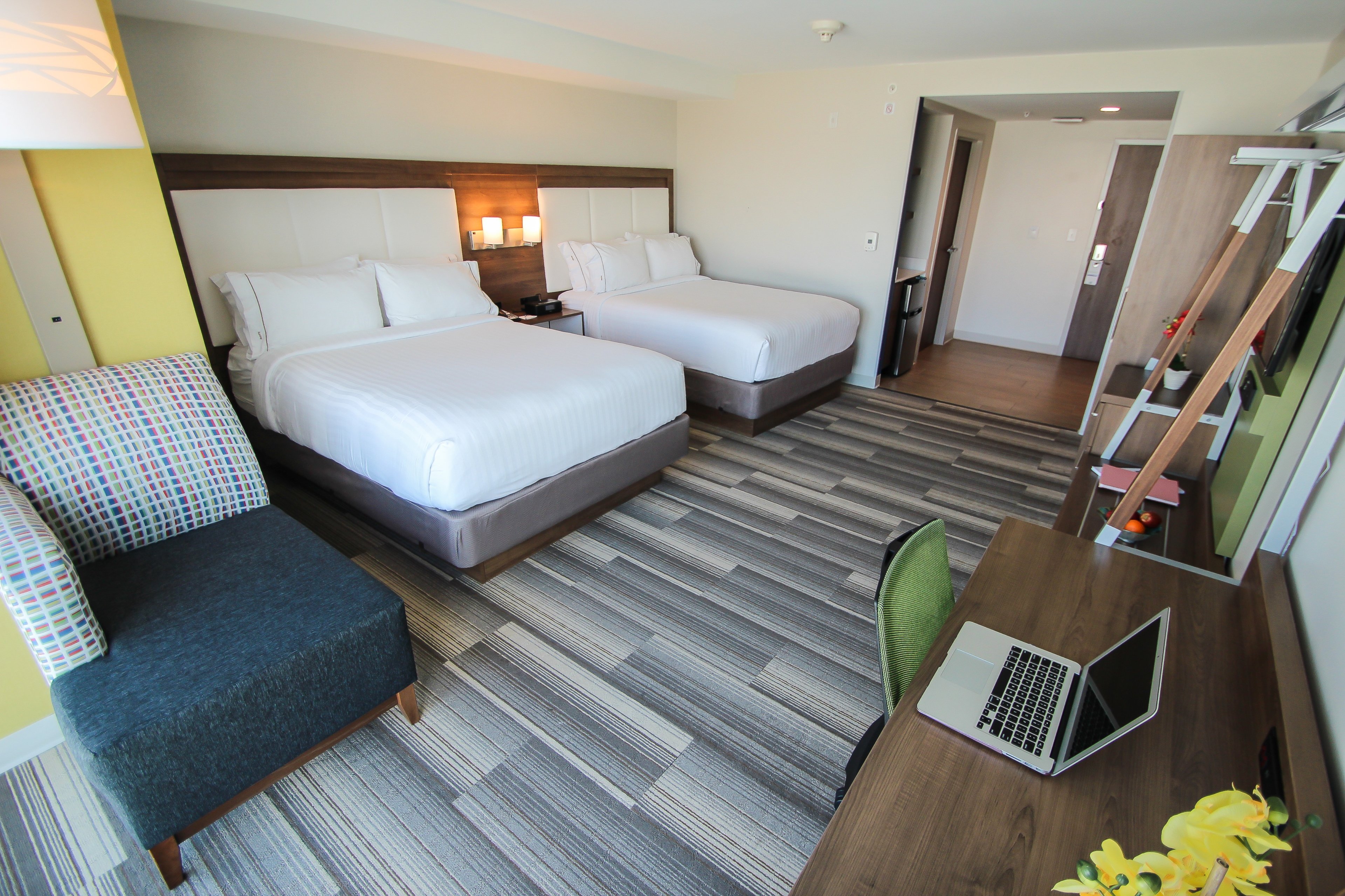 STANDARD, 2 QUEEN BEDS, ACCESSIBLE