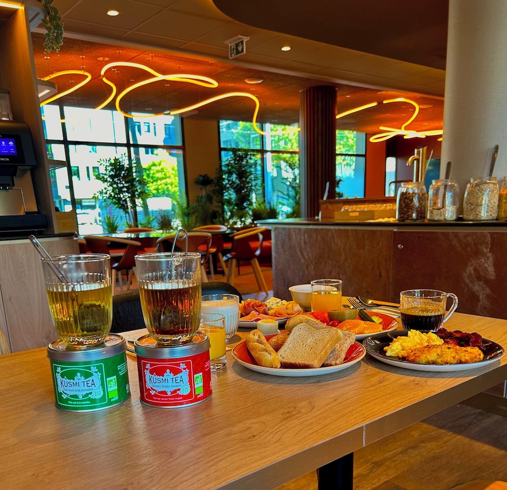 Novotel Suites Clermont Ferrand Polydome 54/72