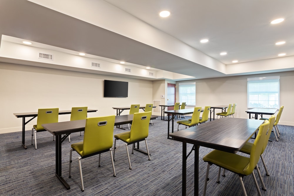 Holiday Inn Express Jacksonville East 35/39