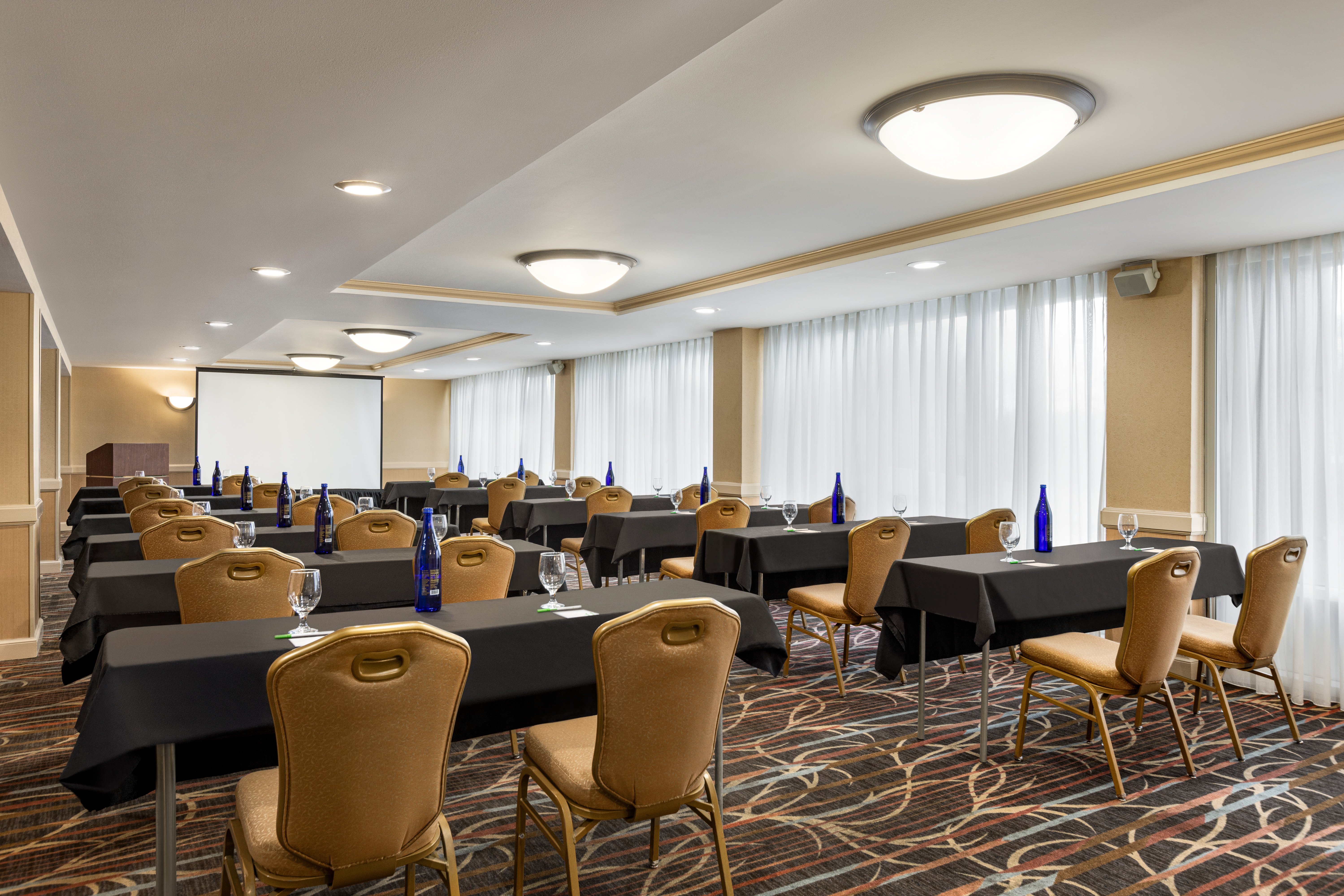 Holiday Inn Gaithersburg 18/23