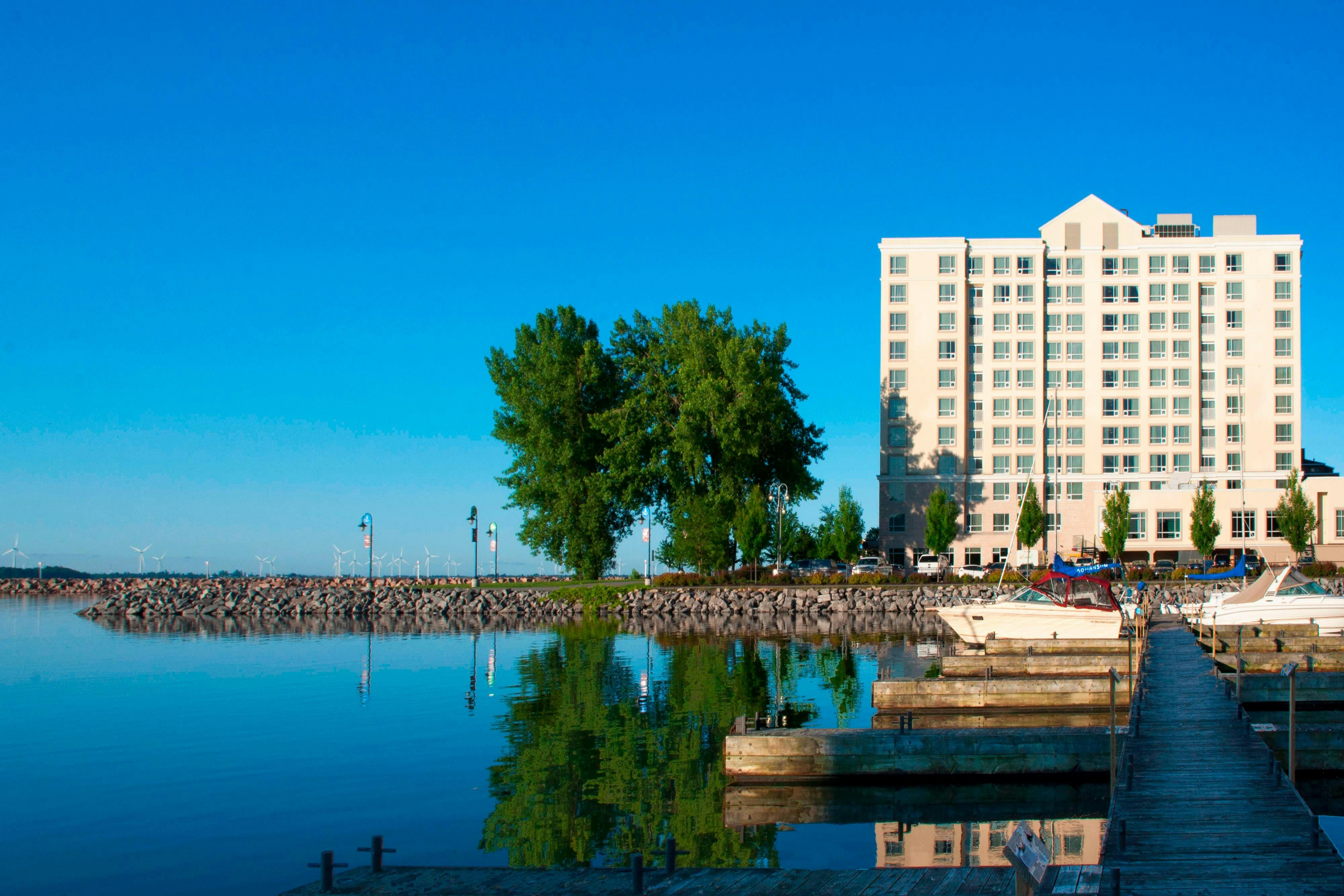 Residence Inn By Marriott Kingston Water S Edge 40/41