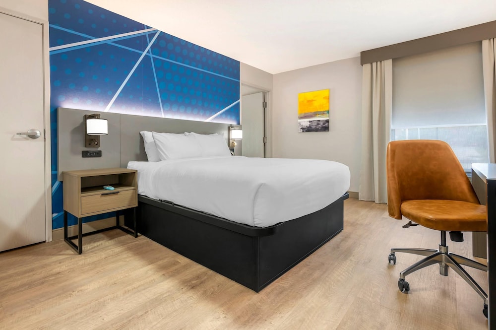 جناح بسرير كينج وسرير كوين، Comfort Inn & Suites Saint Louis Lafayette Square 2/5