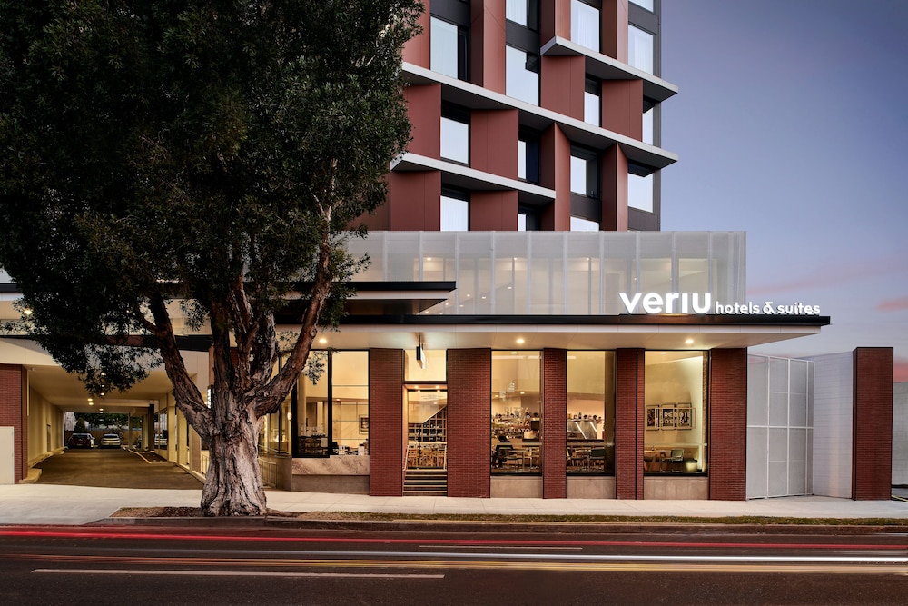 Veriu Green Square 2/68