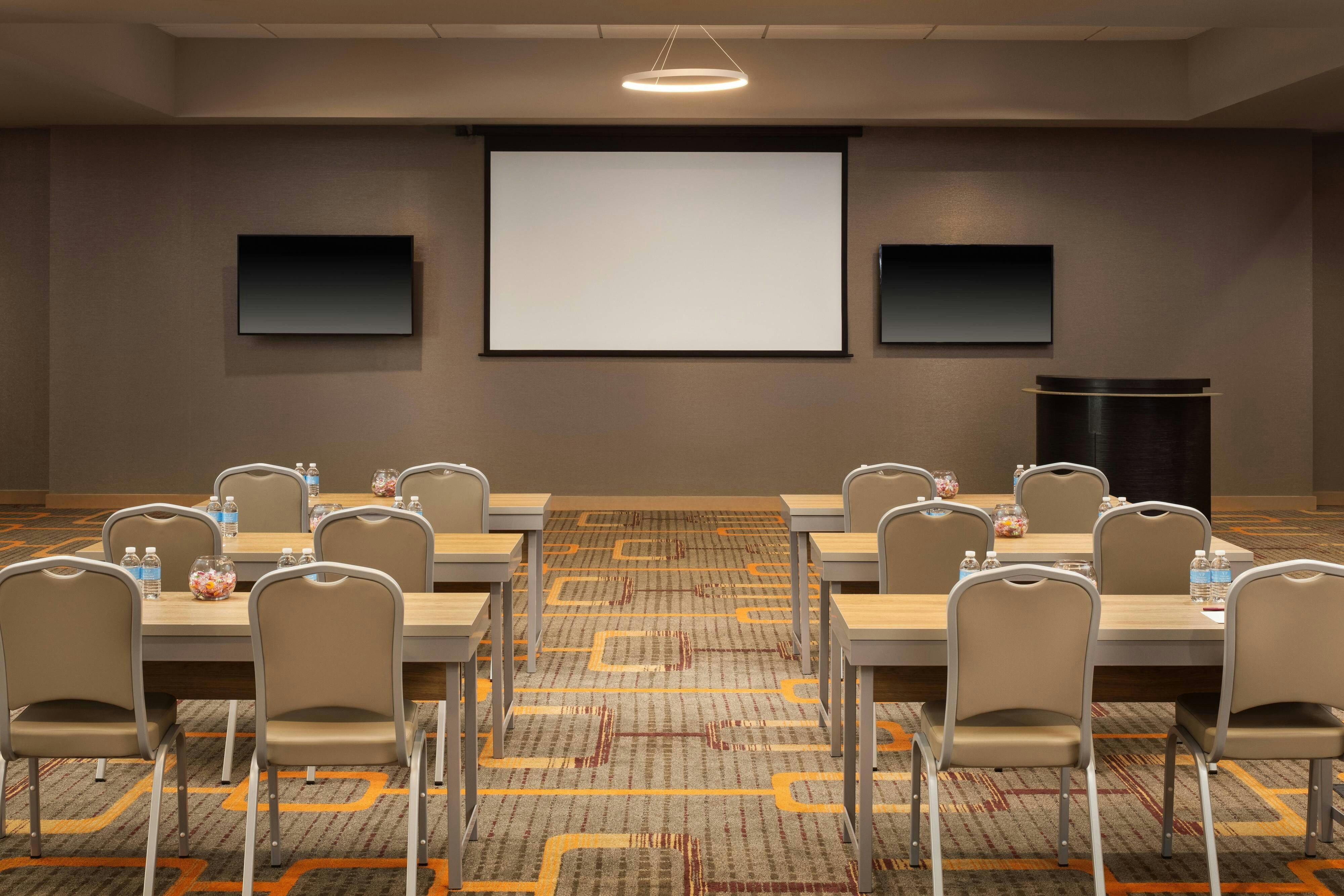 Residence Inn By Marriott San Jose Cupertino 21/26