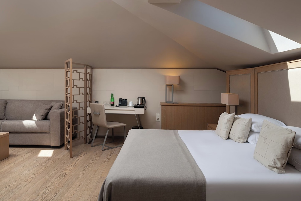 JUNIOR SUITE, SUPERIOR, BALCONY