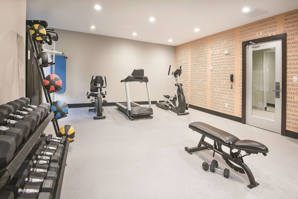 La Quinta Inn & Suites by Wyndham Fort Worth West - I-30 19/32