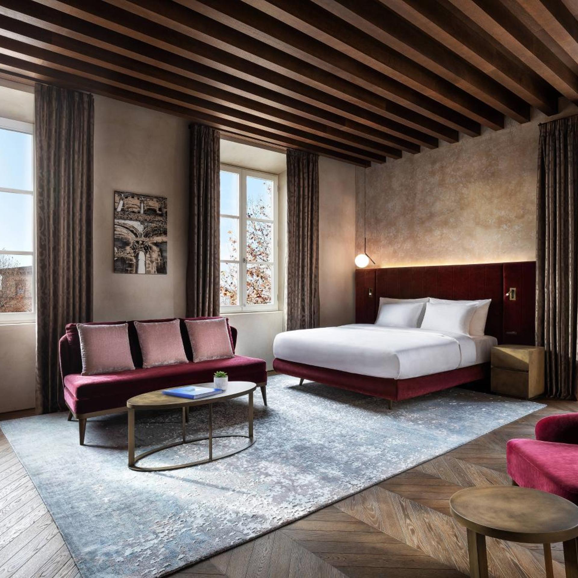 Aria, Junior Suite, King Bed, City View