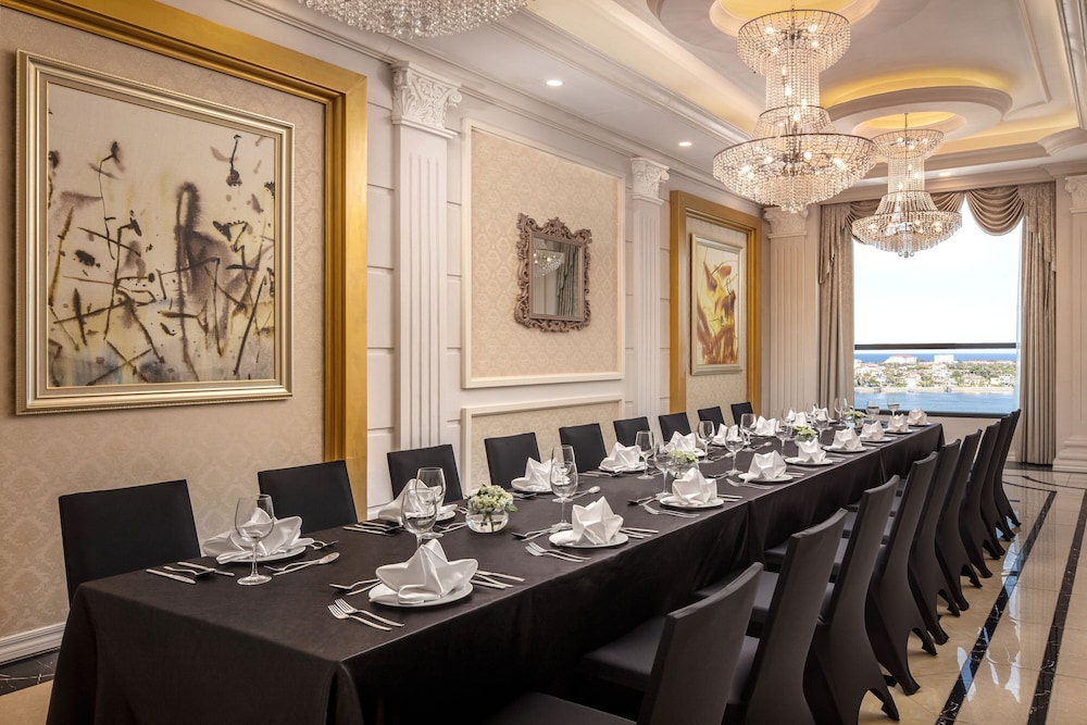 Melia Vinpearl Quang Binh 58/65