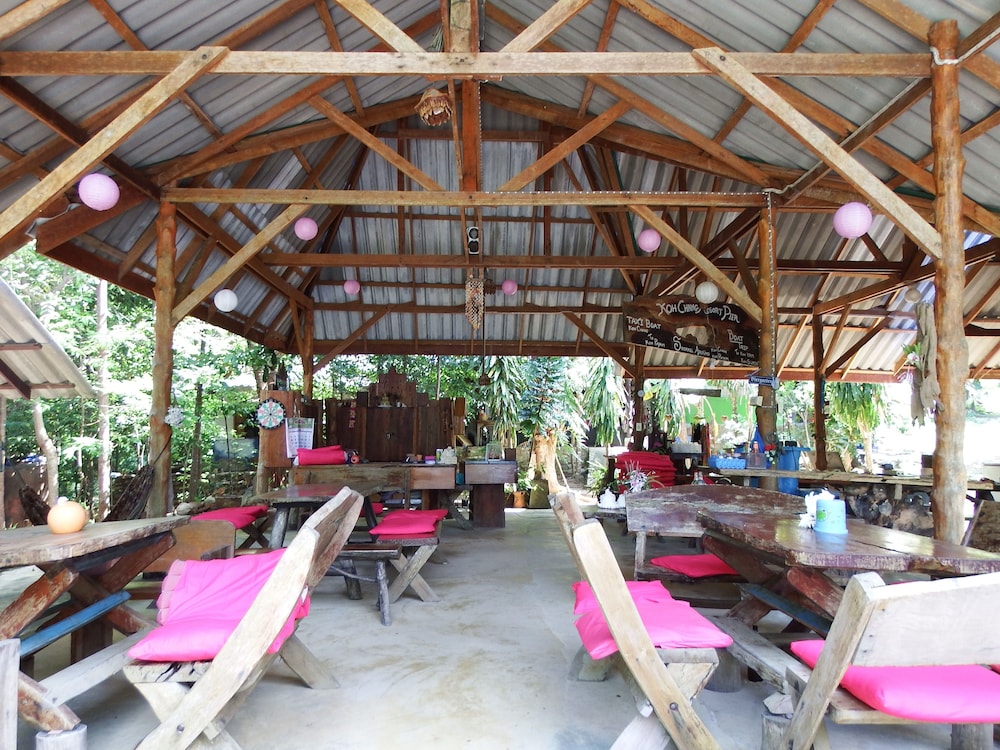 Koh Chang Resort Ranong 28/50