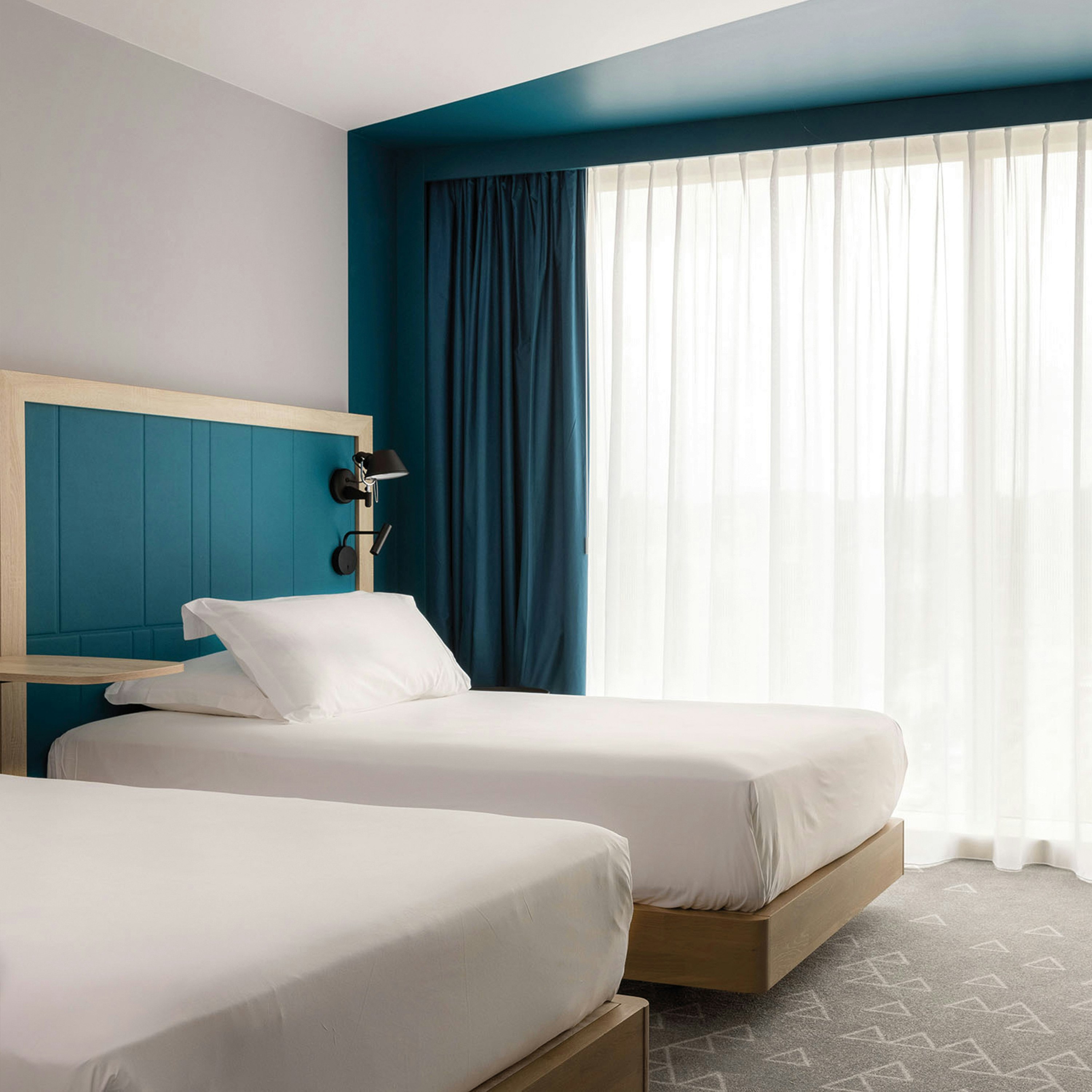 ROOM, TWIN BEDS, WITH VIEW