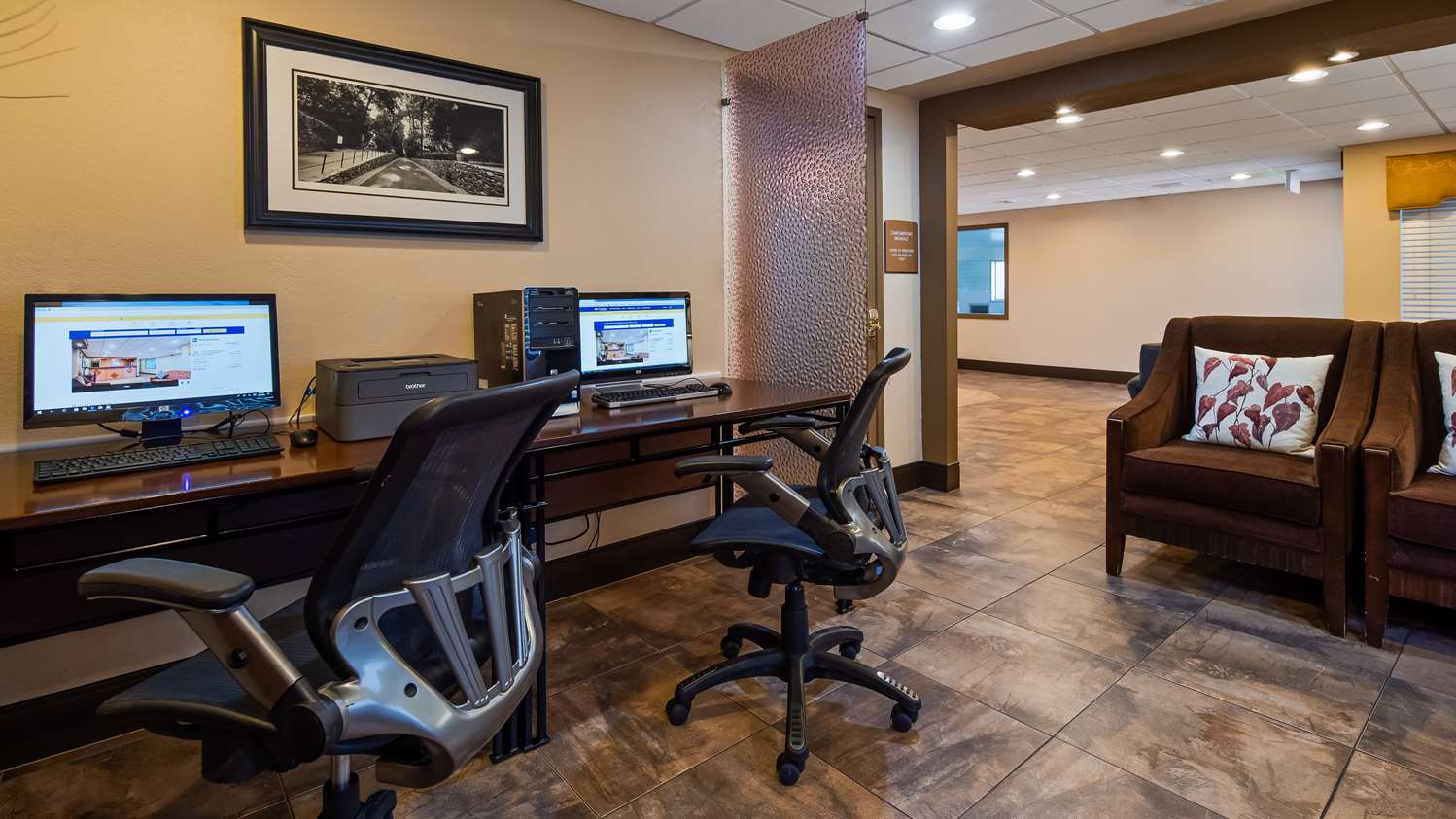 Best Western Inn & Suites Ontario 32/33