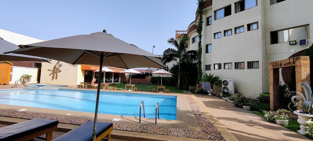 Hotel le Pelican 36/41
