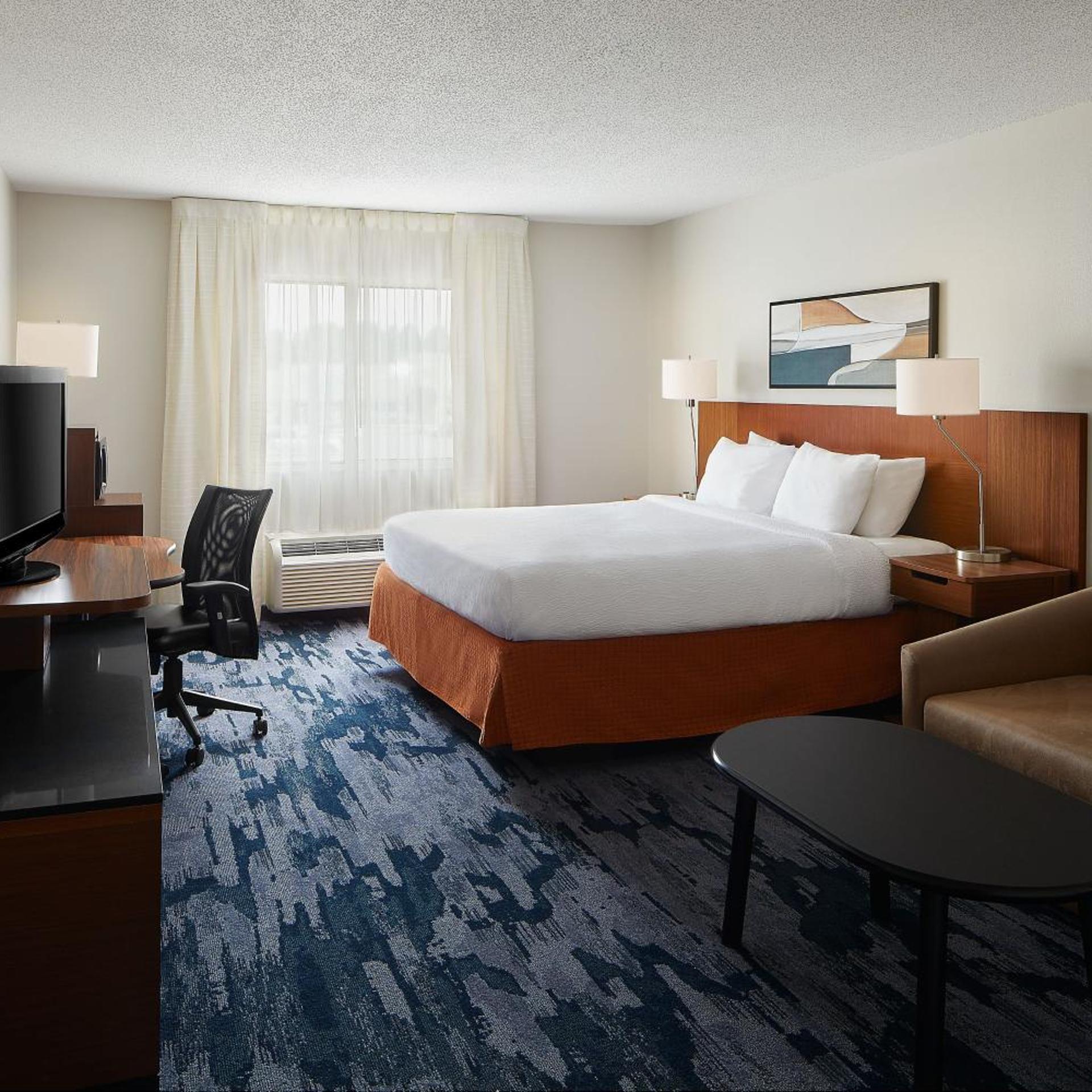 غرفة كبيرة بسرير كينج، Fairfield Inn By Marriott Huntsville 2/6