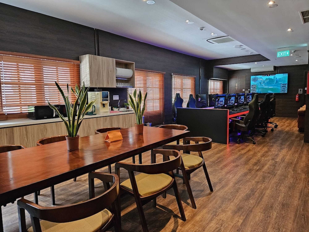Arena Esports Hotel Bugis 47/50