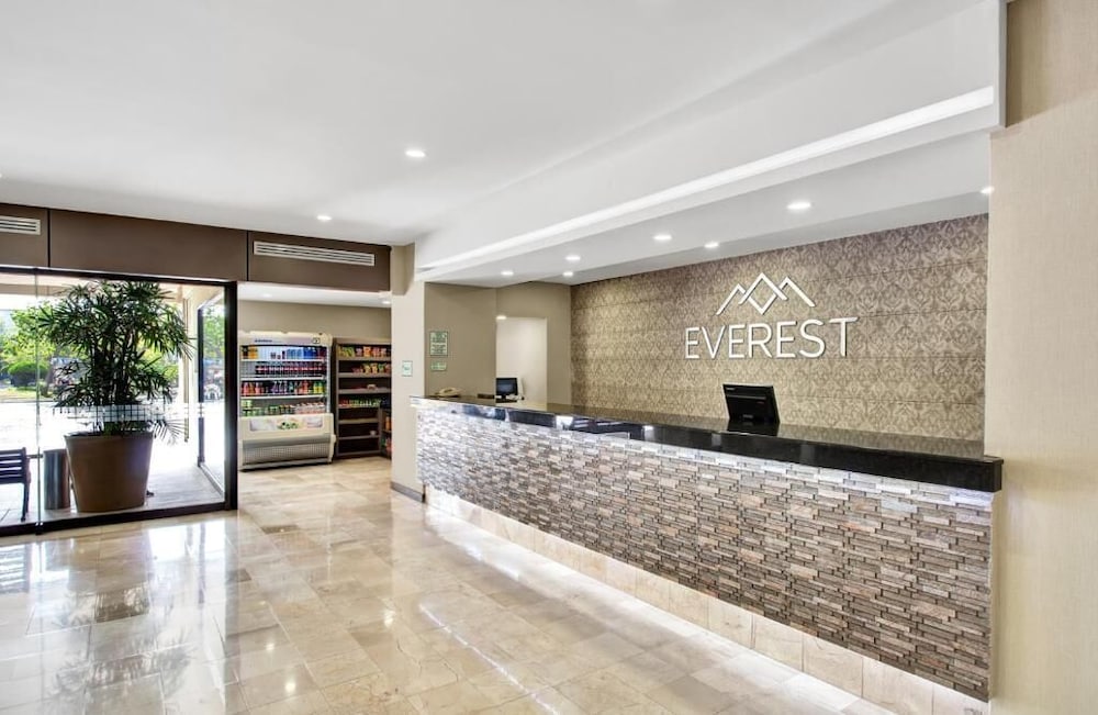 Everest Ciudad Victoria 11/46