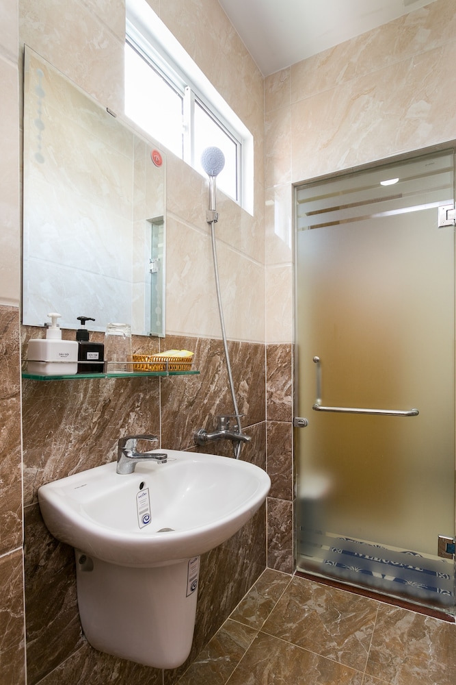Oyo 185 Marine Hotel Apartment 38/41