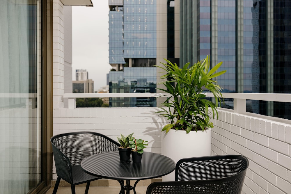 Hotel Indigo Brisbane City Centre, an IHG Hotel 4/80
