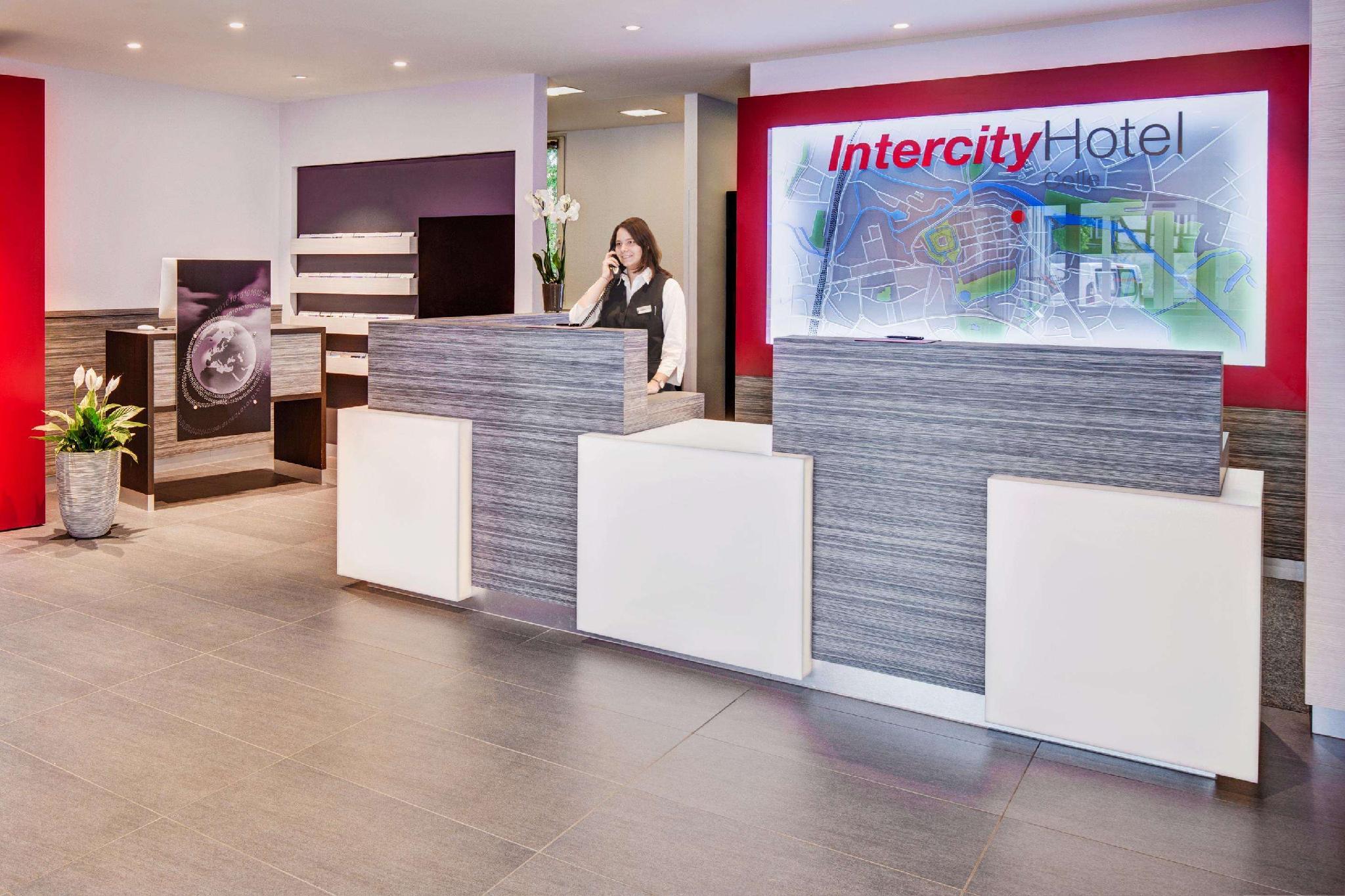 Lobby at INTERCITYHOTEL CELLE, CELLE