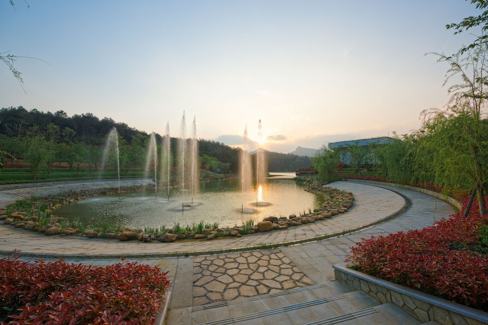 New Century Hotel Guian Guizhou 30/33