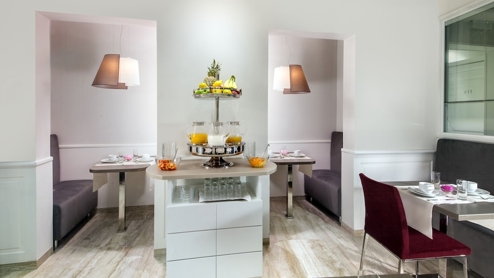 Princeps Boutique Hotel 33/49
