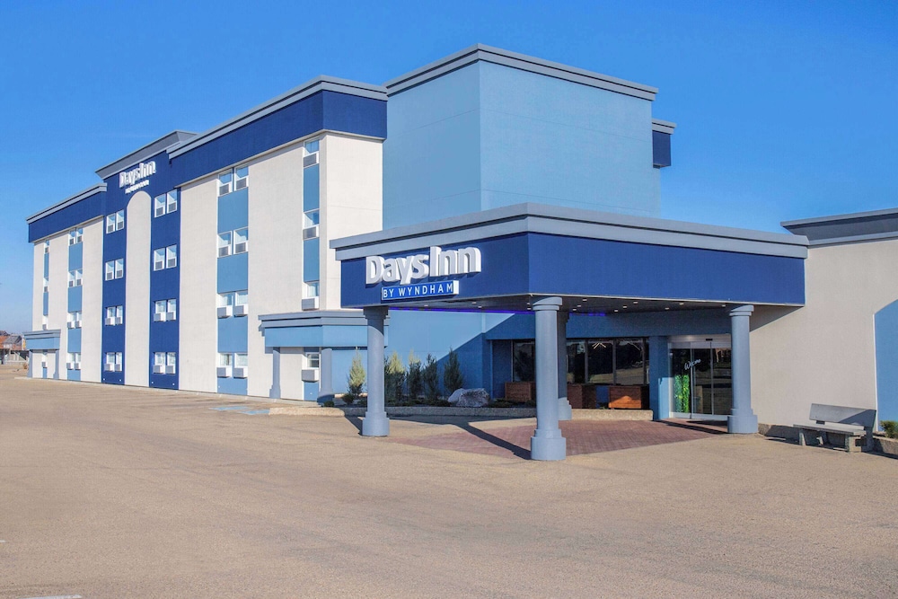 Days Inn & Conference Centre by Wyndham Camrose Norsemen 2/61