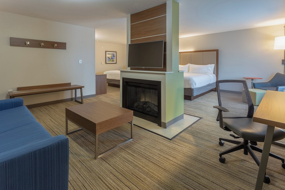 Holiday Inn Express Indianapolis Southeast 46/69