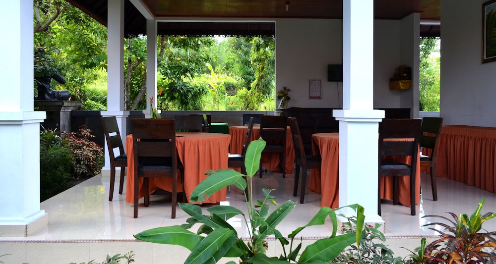 Wahyu Dewata Villa 25/50